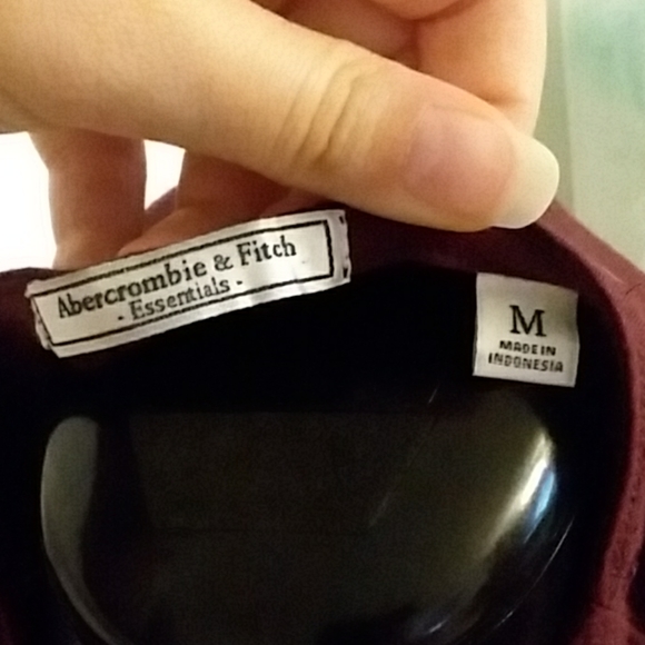 ❌SOLD❌ LAST DAY! A&F Cold Shoulder wrap tee - Picture 5 of 8